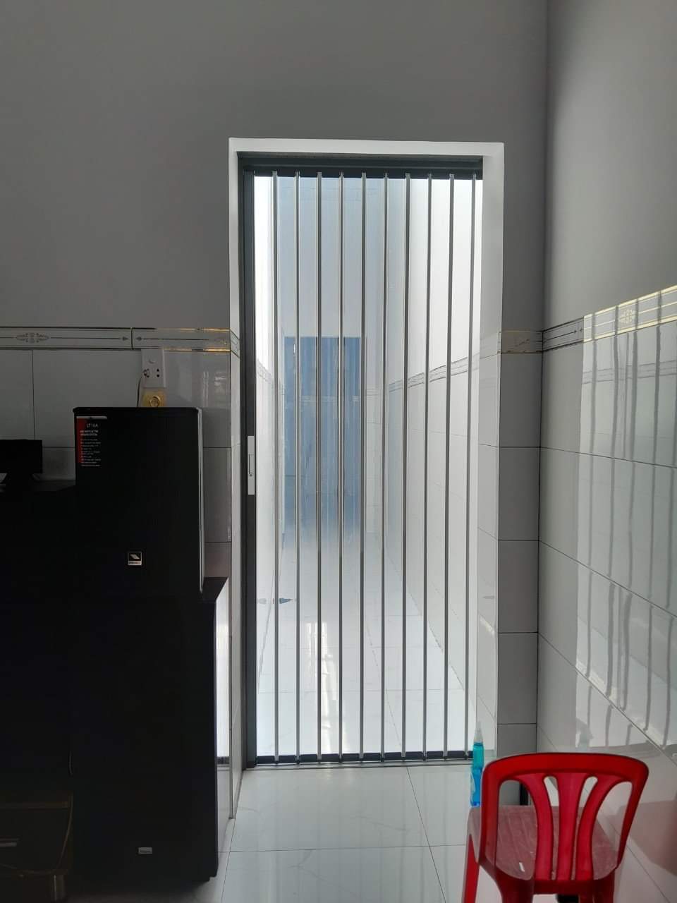 Hình ảnh Cửa xếp lá nhựa trong suốt